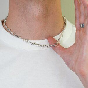 y2k silver barbed wire chain necklace
